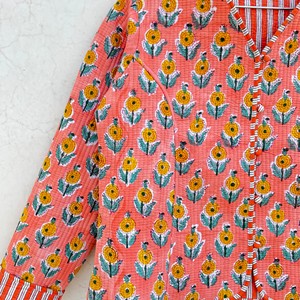 Customised <b>Women</b> Quilted Cotton <b>Jacket</b> Floral Print Full Sleeve V Neck <b>Spring</b> Outerwear - Product Image 5