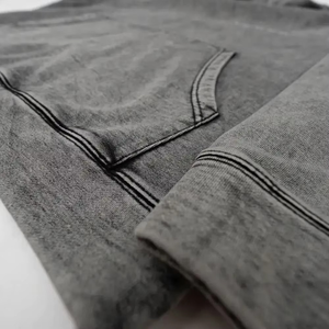 Sudadera con capucha oversize de algodón de 450 GSM, lavado ácido, con dobladillo deshilachado y desgastado, estilo vintage, corte holgado sin cordón - Product Image 5