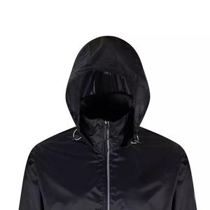 Vestes coupe-vent légères pour hommes, imperméables à capuche, parfaites pour la protection contre le vent et la pluie, postées par Dress Sports - Product Image 2