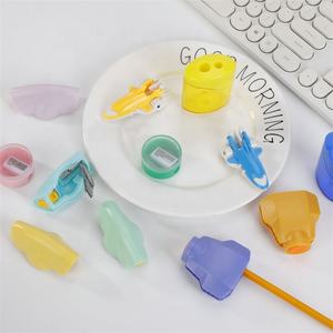 เครื่องเหลาดินสอหลากสีขนาดมาตรฐานมีรูสองรูเครื่องเขียนและอุปกรณ์<span class=keywords><strong>การ</strong></span>เรียนสำหรับเด็กอายุ10ขวบ - Product Image 3