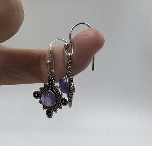 ต่างหูอเมทิสต์ขายดี แฟชั่นแบบห้อยประดับพลอยสีม่วง ชุบเงินแท้ 925 - Product Image 3