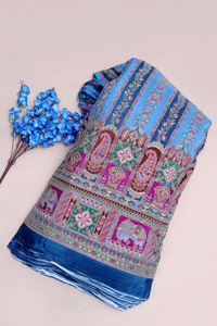 Tissu en crêpe naturel de qualité supérieure, bleu royal, à rayures florales, imprimé par placement, avec bordure décorative de créateur, pour robe Kurti, vêtement ethnique - Product Image 5
