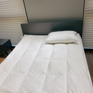 Surmatelas matelassé rafraîchissant en microfibre 400TC, blanc uni, toutes saisons, pour usage domestique, lavable en machine - Product Image 3