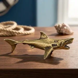 Figura de Tiburón de Latón Hecha a Mano, Escultura de Tiburón Blanco, Estatua Detallada de Animal Marino, Decoración Náutica Costera para Mesa - Product Image 5