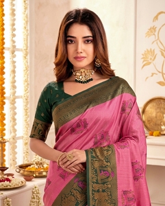 Pink and Green Silk <b>Saree</b> with Gold Zari Work Traditional Indian Wedding Wear <b>for</b> <b>Women</b> Sun Protection All Seasons - Product Image 4