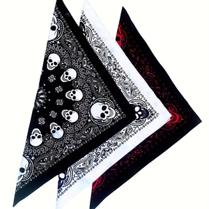 Foulard carré en soie de mûrier imprimé numérique personnalisé, motif citrouille effrayante et chapeau de sorcière, de luxe, pour femme - Product Image 3