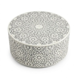 Table basse ronde artisanale en os incrusté avec base en laiton doré, motif géométrique, style marocain, pour salon - Product Image 5