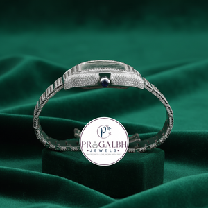 นาฬิกาข้อมือผู้ชาย Pragalbh Jewels Luxury Quartz Square Moissanite ประดับเพชรเต็มหน้าปัด สายสแตนเลสสตีลสองสี - Product Image 3