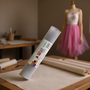 Rouleau de tulle gris en tissu maille Ilan 48 cm x 9 m pour la confection de robes - Product Image 2