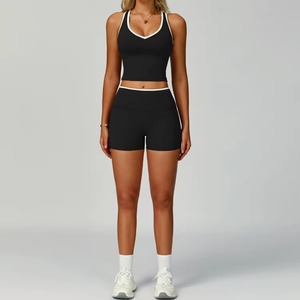 Ensemble de yoga pour femmes en marque propre, soutien-gorge de sport haut de gamme et leggings taille haute pour la salle de sport et le quotidien - Product Image 4