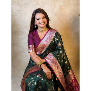 Sari en soie tissée Zari Banarasi Jaal Elite Weaves en vert bouteille 650g Vêtements indiens et pakistanais - Product Image 6