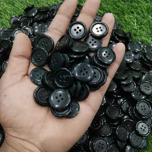 Botón de Cuerno de Búfalo Negro Auténtico Hecho a Mano de Calidad Premium, Pulido Natural, Accesorio para Costura y Manualidades - Product Image 6