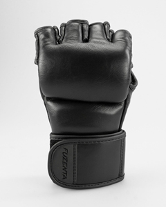 บริการ OEM ราคาดีที่สุด ถุงมือชกมวย MMA แบบครึ่งนิ้วสำหรับผู้ชาย ผลิตจากวัสดุ PU ทนทาน ผลิตในปากีสถาน เหมาะสำหรับศิลปะการต่อสู้และมวย - Product Image 3