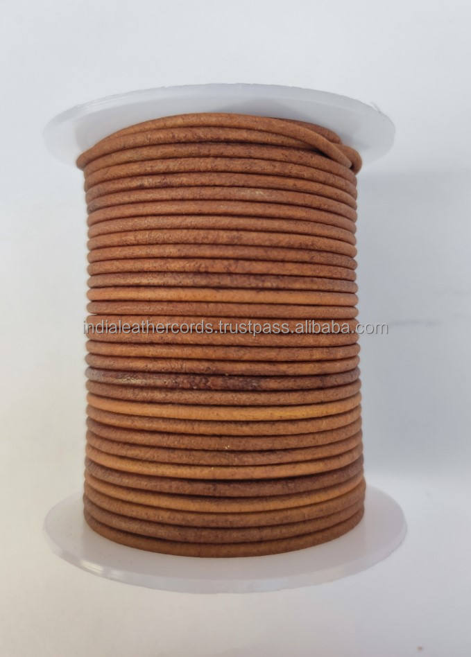 สีน้ำตาลอ่อน