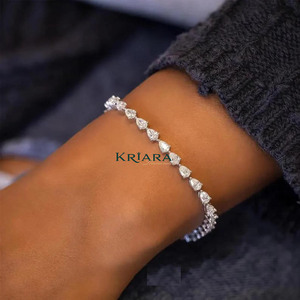 Bracelet tennis en argent S925 pour femme, moissanite taille poire, sertissage griffe, bijoux de luxe pour mariage - Product Image 5