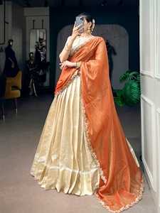 Ensemble Lehenga Choli et Dupatta pour femme, broderie dorée, tenue de mariage indienne traditionnelle, longueur au sol, coupe classique - Product Image 3