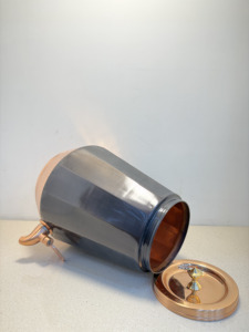 Distributeur d'eau en cuivre pur à double tonalité et facettes, 5L, gris bronze, Matka géométrique, étanche, en métal, pour camping, avec robinet - Product Image 4