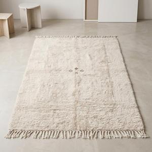Luxury Ivory Hand Knotted Wool Area Rug Classic Floral Pattern Soft Plush Flat Pile Medium Thickness No Backing Long Lasting - Product Image 1