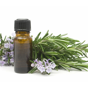 Huile Essentielle de Romarin Supérieure Pure Naturelle, Arôme Frais Herbacé, Qualité Supérieure, Fournisseur en Gros d'Exportation Inde au Prix du Marché - Product Image 1