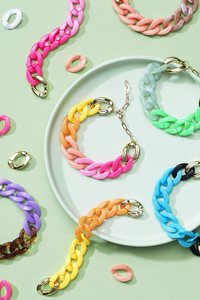 Chaînes décoratives en résine colorée au design moderne, logo personnalisable, faites à la main pour Diwali et anniversaires - Product Image 6