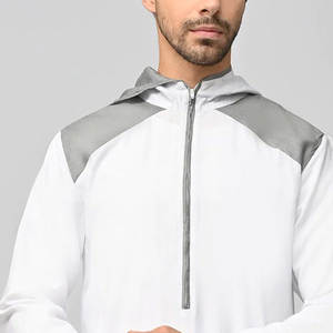 Offre Spéciale : Thobe / Thawb Islamique pour Homme – Fabrication Professionnelle, Tissu Doux – Vêtement Musulman Arabe pour Homme à Vendre - Product Image 5