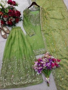 Presentamos un nuevo diseño de ropa de fiesta, conjunto de top y pantalón palazzo con dupatta, con bordados elaborados. - Product Image 3