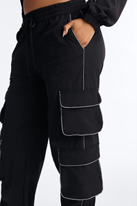 Custom Embroidery Logo Branded croptop <b>Zip</b> <b>Up</b> Color Block Sweatsuit Windbreaker Nylon Tracksuit For Women cargo windbreaker - Product Image 2