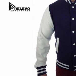 เสื้อแจ็คเก็ตหนังบุผ้านวมสำหรับผู้ชาย RELEVO INDUSTRY รุ่นวินเทอร์  แบบรักษ์โลก  คอตั้ง  พร้อมโลโก้ด้านหน้า สไตล์ไฮสตรีท - Product Image 2