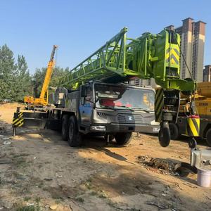 Grue sur camion Zoomlion C3000K, équipement de levage mobile, palan de construction robuste, moteur Cummins, moment de charge élevé, garantie 1 an - Product Image 5