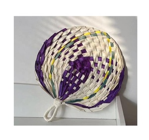 Abanico de mano de bambú hecho a mano sostenible vintage, abanico de hojas de palma colorido, producto vietnamita Ecológico Tradicional - Product Image 6