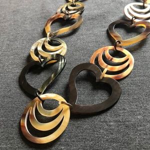 Collier en corne de buffle écologique et durable, pendentif en corne de vache naturelle, sans produits chimiques, fait main, style moderne rustique, bijou de mariage - Product Image 6