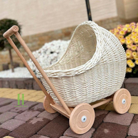 Poussette pour poupée en rotin style bohème avec roues en bois, décoration de chambre d'enfant, accessoires de photographie, cadeau d'anniversaire pour enfants, jouet