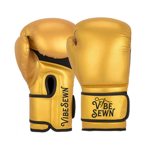 Gants de boxe d'entraînement en cuir PU doré personnalisés 16oz avec fermeture de poignet réglable unisexe rouge et blanc, logo personnalisé, design Vibe, cousus - Product Image 1