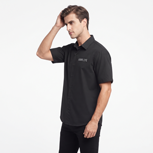 Camisa Casual de Manga Corta Negra de Alta Calidad al por Mayor, Camisa de Color Sólido con Logotipo Personalizado para Hombre - Product Image 3