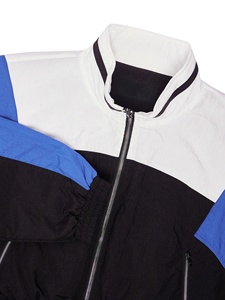 New Fashion Design <b>Women</b> <b>Windbreaker</b> Jacket <b>Women</b> Multi Color Waterproof Jacket With Zipper Pockets - Product Image 3
