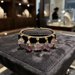 Bracelet à breloques plaqué or 24 carats avec pierre d'améthyste, style vintage, bijoux pour femmes, cadeau pour mariage - Product Image 3