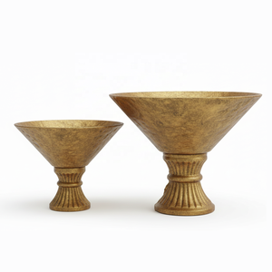 Frutero de Pedestal Personalizado de Aluminio Vintage en Color Dorado Antiguo con Diseño Ecológico para Decoración del Hogar, Oficina, Fiestas y Bodas - Product Image 1