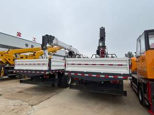 Grue montée sur <span class=keywords><strong>camion</strong></span> HICA ISUZU 4x2, capacité de levage de <span class=keywords><strong>35</strong></span> tonnes pour la construction, la logistique et le transport de marchandises - Product Image 2