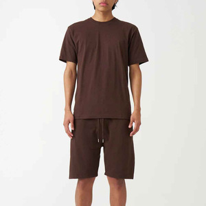 Ensemble personnalisable léger pour homme : T-shirt uni et short en tissu éponge doux, style hip-hop estival, tailles variées, imprimé, prix raisonnable - Product Image 1