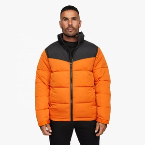 Chaqueta de Invierno Acolchada de Alta Calidad para Hombre, Diseño de Bomber con Burbujas y Logotipo Personalizado, Cuello Alto, Impermeable, Reversible, 100% Poliéster - Product Image 1