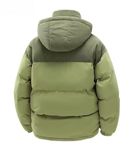 Vestes matelassées tendance, fabricant OEM, rembourrage léger personnalisé et tissu résistant à l'eau pour les marques de vêtements de détail mondiales - Product Image 3