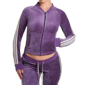 Ensemble de survêtement en velours à capuche pour femme, personnalisé 2026, hiver, décontracté, uni, avec bande latérale, veste zippée en velours et pantalon de jogging, deux pièces - Product Image 1