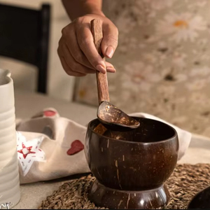 Bol en Coque de Noix de Coco Naturelle de Qualité Supérieure, Fait Main, Écologique, Durable, Poli, Réutilisable, pour la Cuisine et la Table - Product Image 1