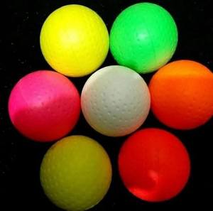 Ballons de hockey sur gazon en PVC à fossettes pour entraînement et matchs en extérieur, promotionnels, vente en gros 2026, Eoin Winston Sports - Product Image 1
