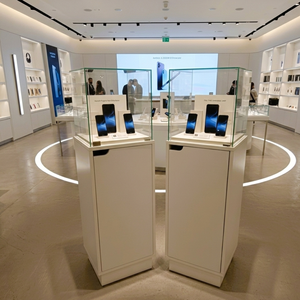 Vitrine de présentation moderne et minimaliste en verre trempé blanc TMG-G411-1 (ECO) pour objets de collection, décorations, usage domestique ou hôtelier - Product Image 1