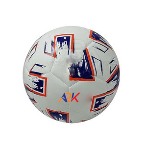 Balón híbrido de diseño premium, construcción duradera, costuras resistentes, ideal para ejercicios de práctica y desarrollo de habilidades. - Product Image 4