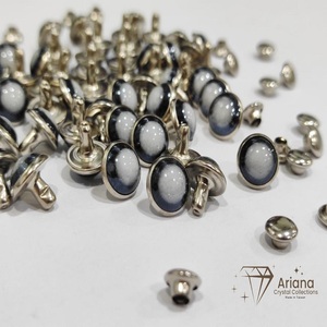 Remaches de Perlas Blancas y Negras, Remaches de Perlas Premium para Prendas de Cuero, Bolsos, Zapatos, Cinturones, Manualidades y Accesorios de Moda - Product Image 1