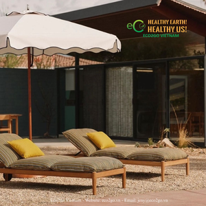 ECO2GO VIETNAM Tumbona Plegable de Madera para Exteriores, Elegante Tumbona Reclinable con Listones, Diseño de Contorno Único para Uso en Hoteles junto a la Piscina - Product Image 1