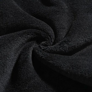 Survêtement en polaire conçu pour un style hivernal et un confort durable, avec un tissu doux, une chaleur légère et un style décontracté pour tous les jours. - Product Image 6