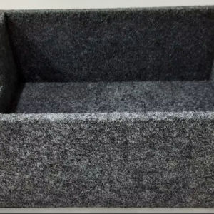 Panier en feutre pour couvertures - Product Image 1